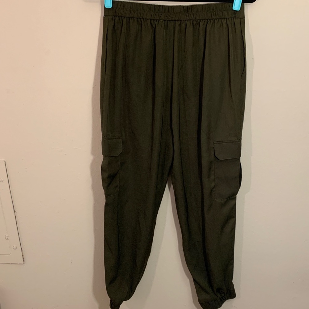 Fashion Nova Army Green Cargo Pants